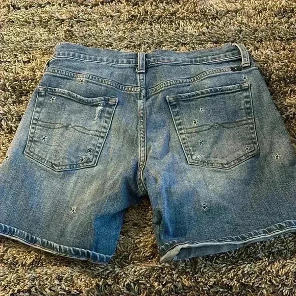 Lucky Brand The Roll Up Shorts - Picture 6 of 10